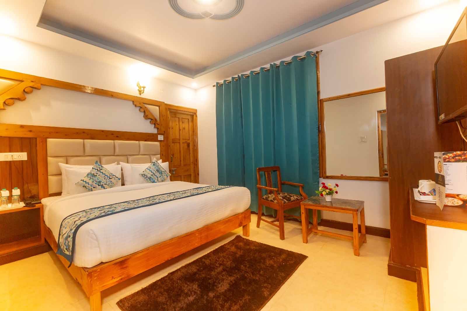 Diamond Room