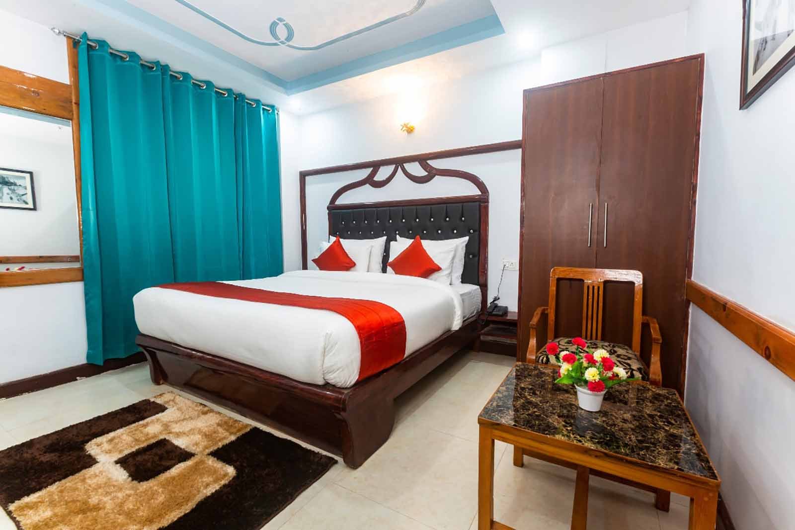 MAJESTIC ROOM WITH BALCONY